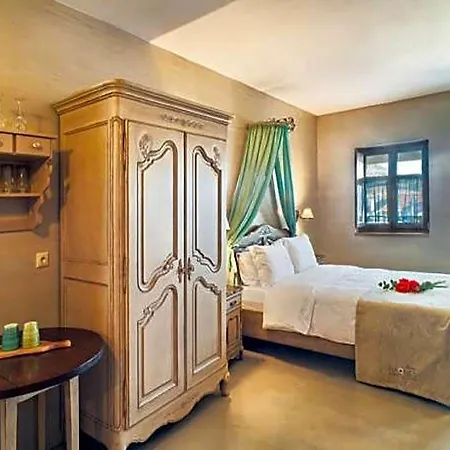 Aparthotel Haones 3*