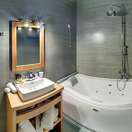 Hotel Haones